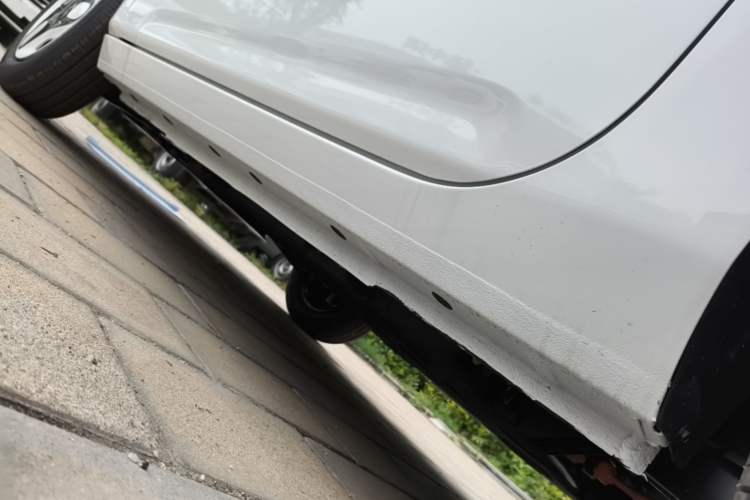 Used Geely Galaxy Panda 2025 210 km – Yuanqi Bear Left Side Sill
