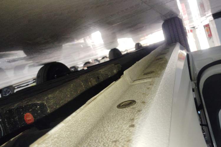 Used Geely Galaxy Panda 2025 210 km – Yuanqi Bear Left Side Sill