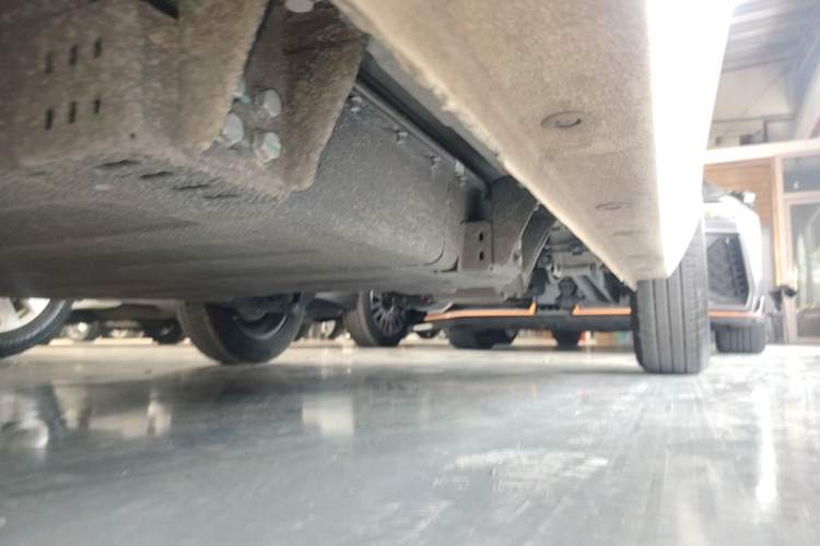 Used Geely Galaxy Panda 2025 210 km – Yuanqi Bear Left Side Sill