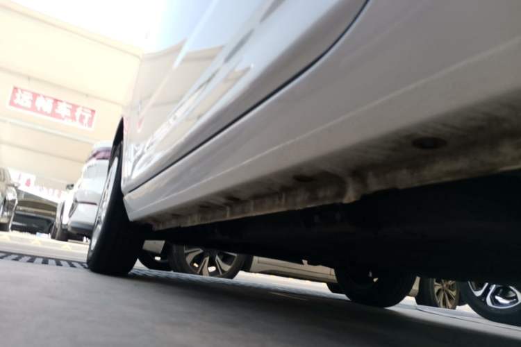 Used Geely Galaxy Panda 2025 210 km – Yuanqi Bear Left Side Sill