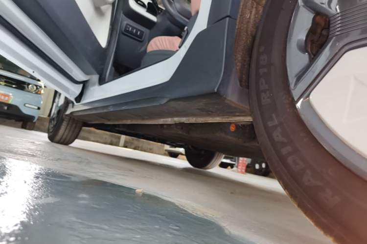 Used Geely Galaxy Panda 2025 210km Panda Kart Left Side Sill