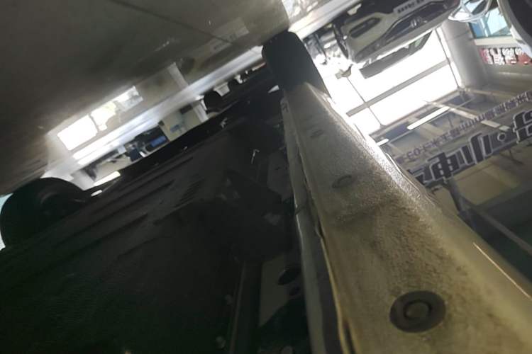 Used Geely Galaxy Panda 2025 210 km – Yuanqi Bear Left Side Sill