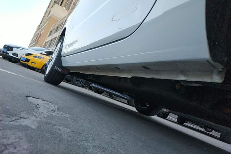 Used Geely Galaxy Panda 2025 210 km – Yuanqi Bear Left Side Sill