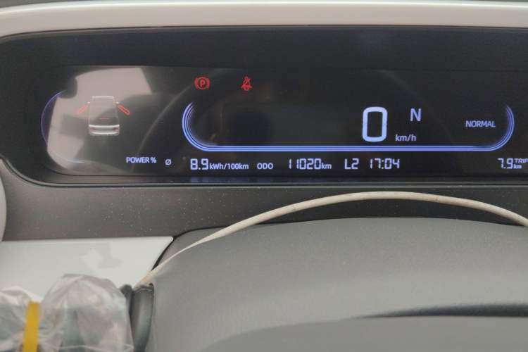 Used Geely Galaxy Panda 2025 210km Panda Kart Odometer Close Up