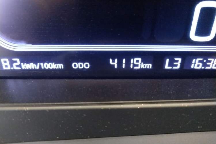 Used Geely Galaxy Panda 2025 210km Panda Rider Odometer Close Up