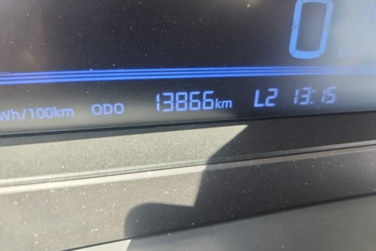 Used Geely Galaxy Panda 2025 210km Panda Rider Odometer Close Up