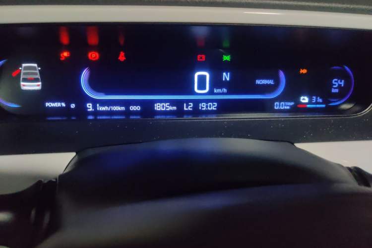 Used Geely Galaxy Panda 2025 210km Panda Rider Odometer Close Up