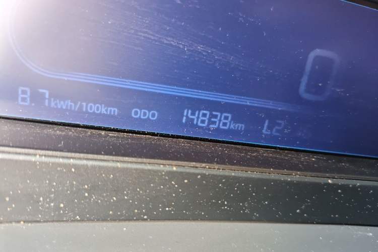 Used Geely Galaxy Panda 2025 210 km – Yuanqi Bear Odometer Close Up