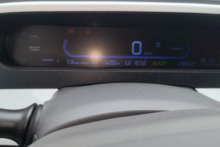 Used Geely Galaxy Panda 2025 210 km – Yuanqi Bear Odometer Close Up