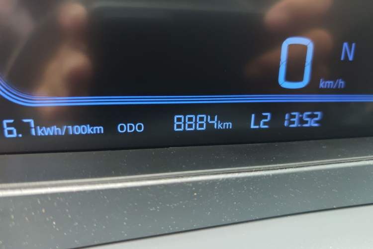Used Geely Galaxy Panda 2025 210 km – Yuanqi Bear Odometer Close Up