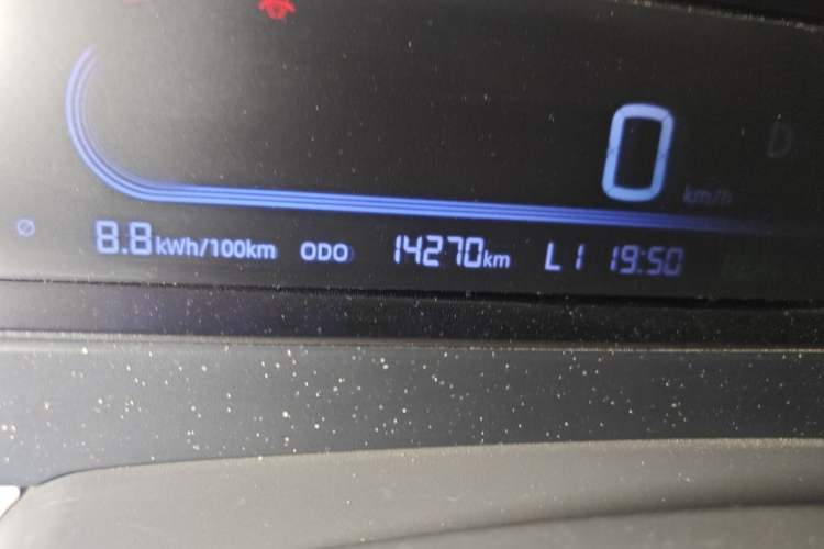 Used Geely Galaxy Panda 2025 210 km – Yuanqi Bear Odometer Close Up