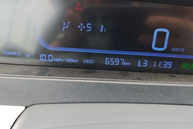 Used Geely Galaxy Panda 2025 210 km – Yuanqi Bear Odometer Close Up