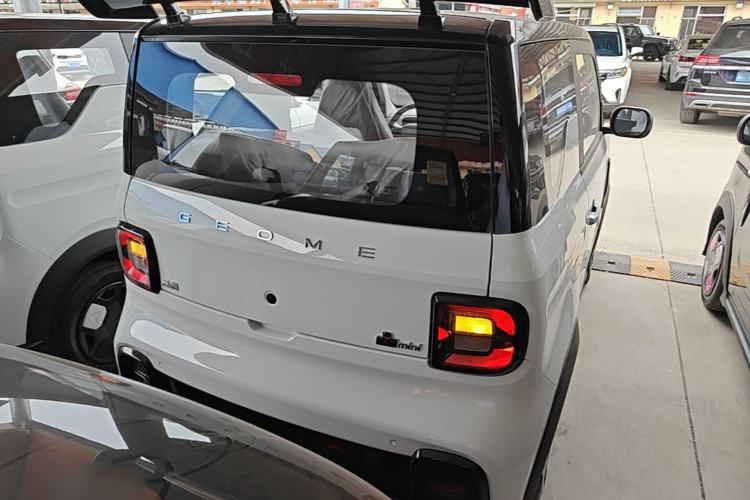 Used Geely Galaxy Panda 2025 210km Panda Kart Rear