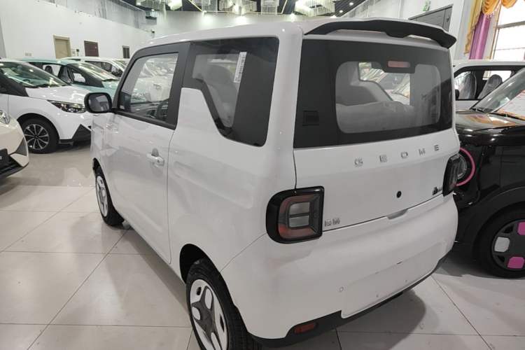 Used Geely Galaxy Panda 2025 210 km – Yuanqi Bear Rear Left 45 Deg