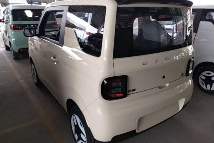 Used Geely Galaxy Panda 2025 210 km – Yuanqi Bear Rear Left 45 Deg