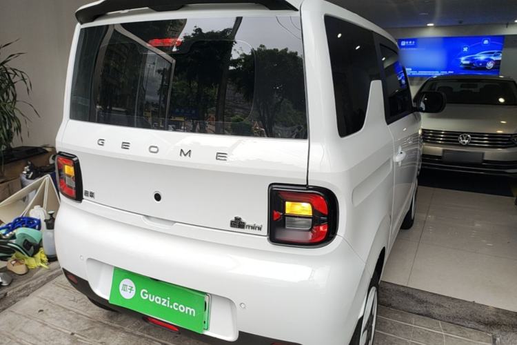 Used Geely Galaxy Panda 2025 210 km – Yuanqi Bear Rear Right 45 Deg