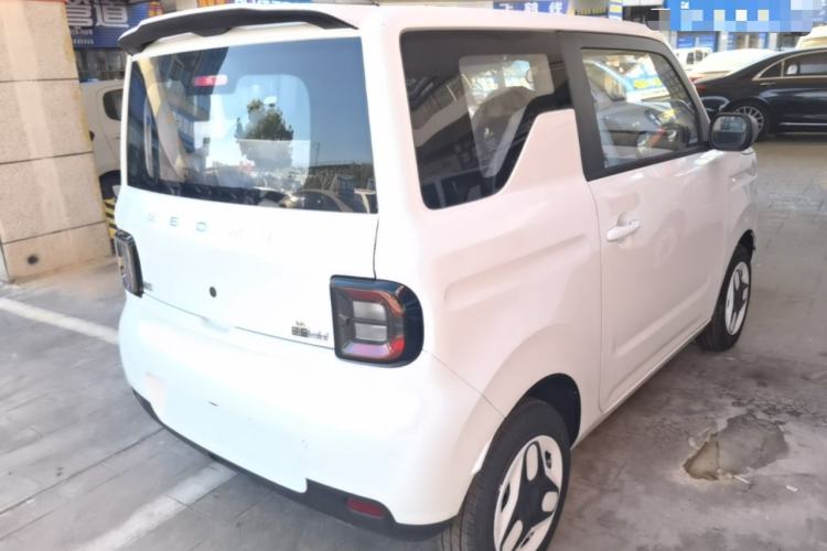 Used Geely Galaxy Panda 2025 210 km – Yuanqi Bear Rear Right 45 Deg