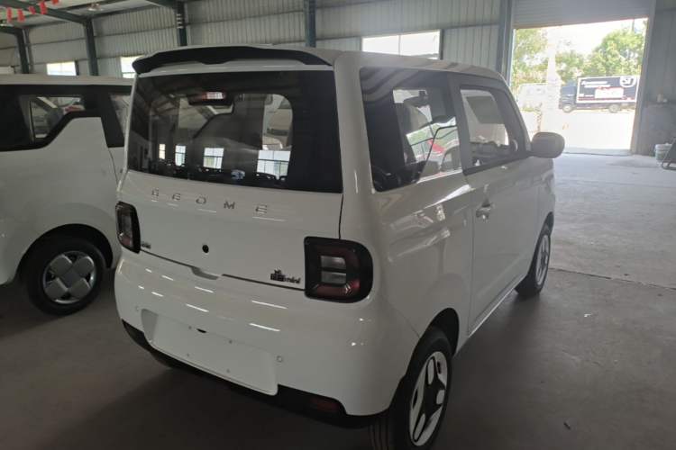 Used Geely Galaxy Panda 2025 210 km – Yuanqi Bear Rear Right 45 Deg
