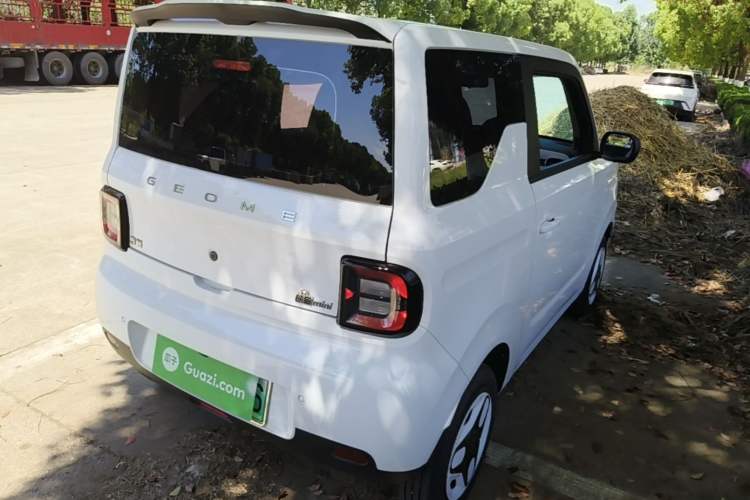 Used Geely Galaxy Panda 2025 210 km – Yuanqi Bear Rear Right 45 Deg