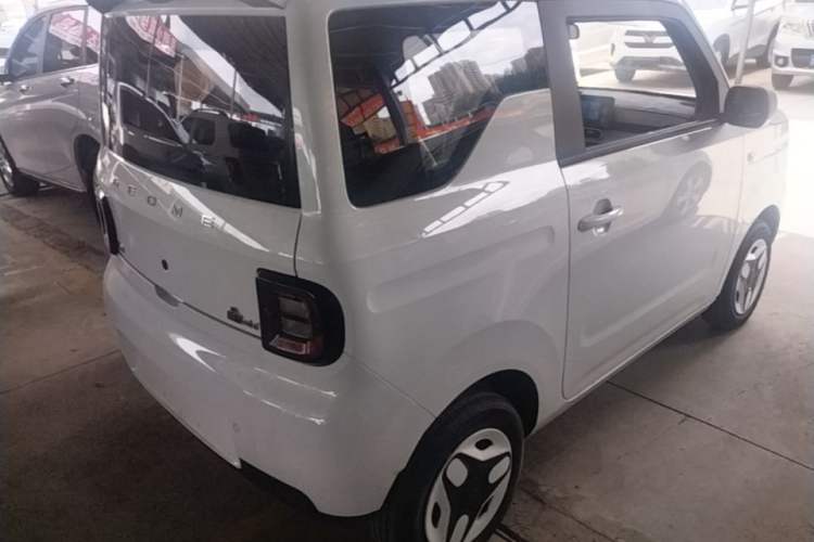 Used Geely Galaxy Panda 2025 210 km – Yuanqi Bear Rear Right 45 Deg