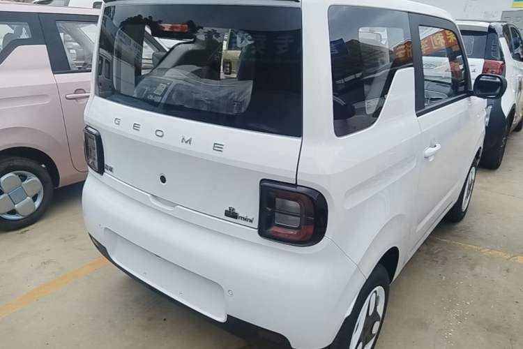 Used Geely Galaxy Panda 2025 210 km – Yuanqi Bear Rear Right 45 Deg