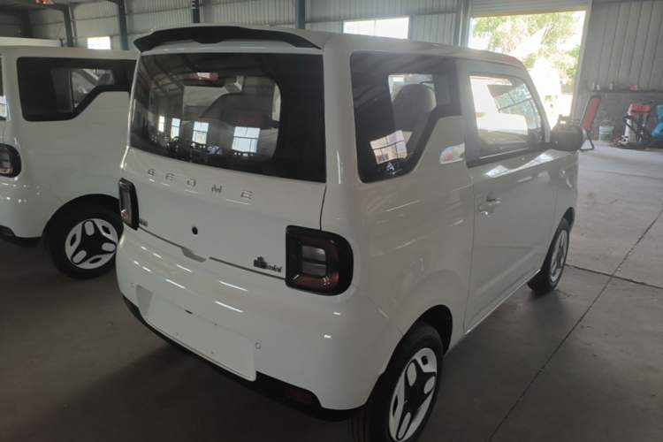 Used Geely Galaxy Panda 2025 210 km – Yuanqi Bear Rear Right 45 Deg