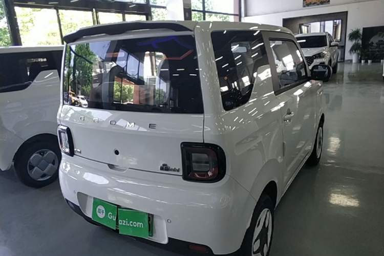 Used Geely Galaxy Panda 2025 210 km – Yuanqi Bear Rear Right 45 Deg