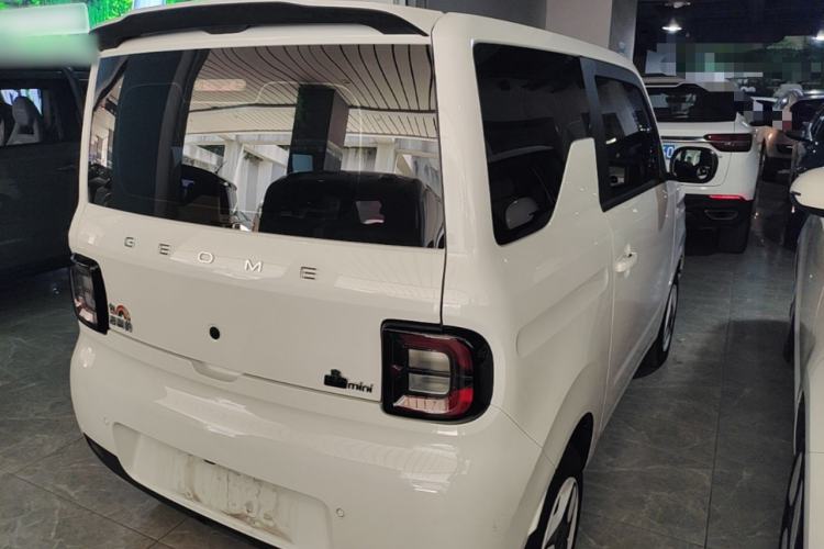 Used Geely Galaxy Panda 2025 210 km – Yuanqi Bear Rear Right 45 Deg