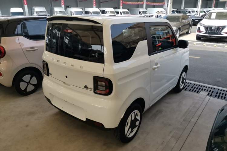 Used Geely Galaxy Panda 2025 210 km – Yuanqi Bear Rear Right 45 Deg