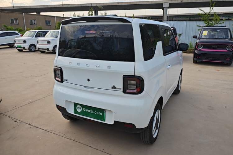 Used Geely Galaxy Panda 2025 210 km – Yuanqi Bear Rear Right 45 Deg