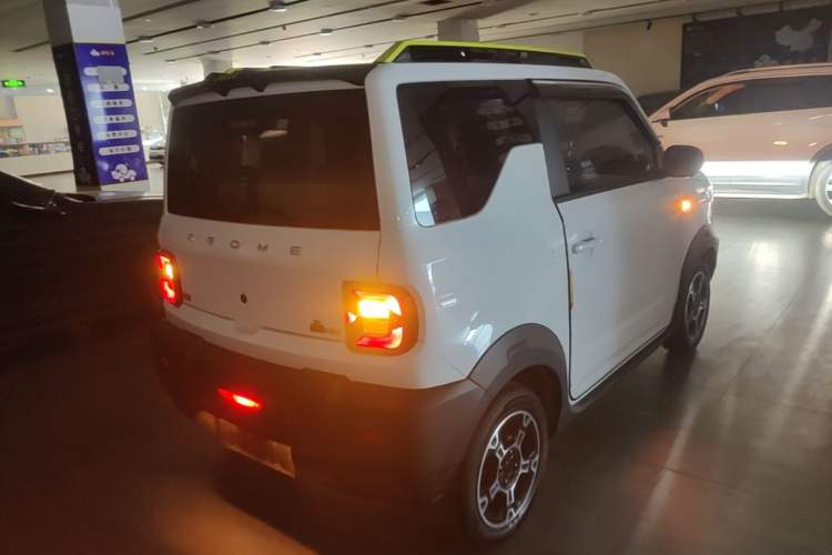Used Geely Galaxy Panda 2025 210km Panda Rider Rear Right 45 Deg