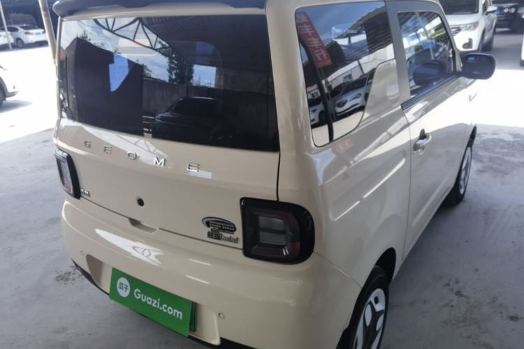 Used Geely Galaxy Panda 2025 210 km – Yuanqi Bear Rear Right 45 Deg