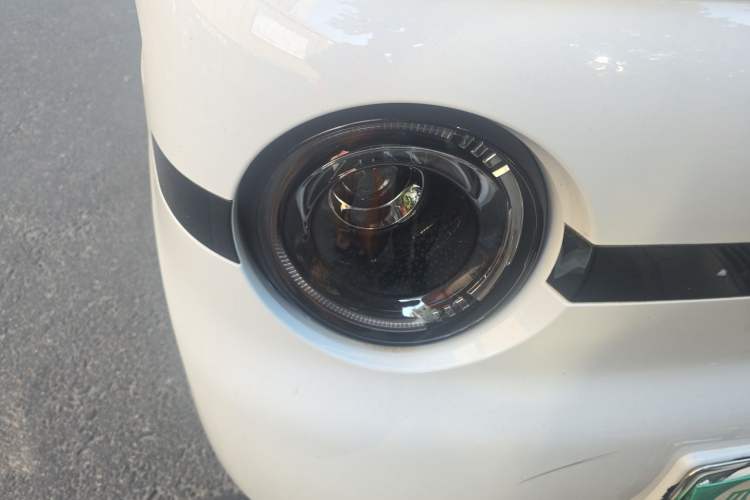 Used Geely Galaxy Panda 2025 210 km – Yuanqi Bear Right Front Headlight