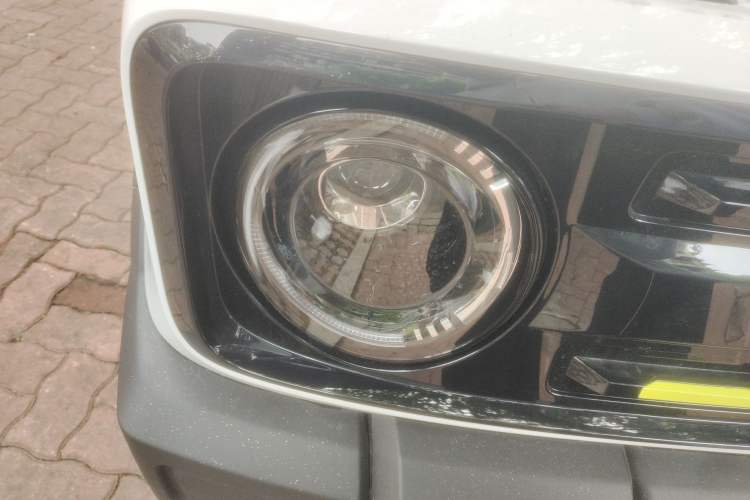 Used Geely Galaxy Panda 2025 210km Panda Rider Right Front Headlight