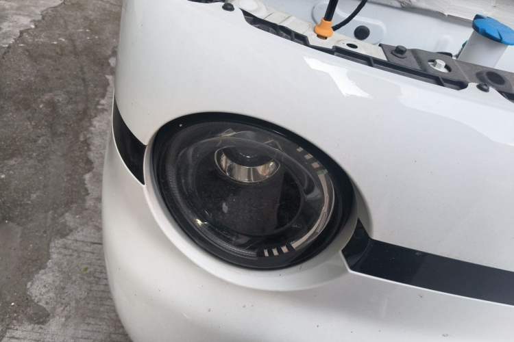 Used Geely Galaxy Panda 2025 210 km – Yuanqi Bear Right Front Headlight