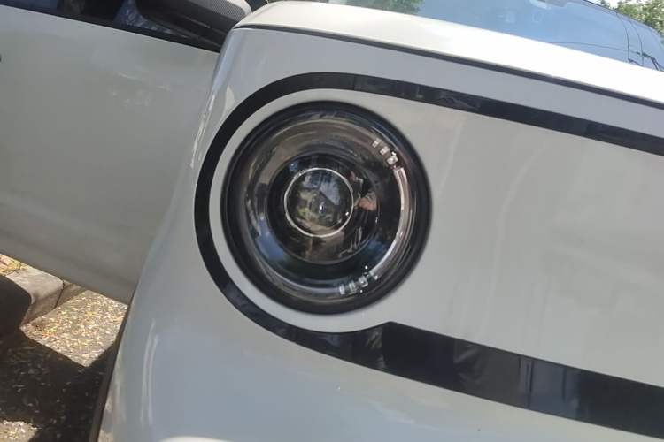 Used Geely Galaxy Panda 2025 210km Panda Kart Right Front Headlight