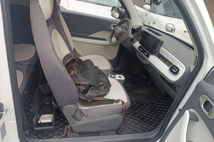 Used Geely Galaxy Panda 2025 210km Panda Rider Right Front Seat