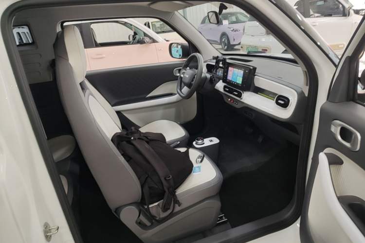 Used Geely Galaxy Panda 2025 210km Panda Kart Right Front Seat