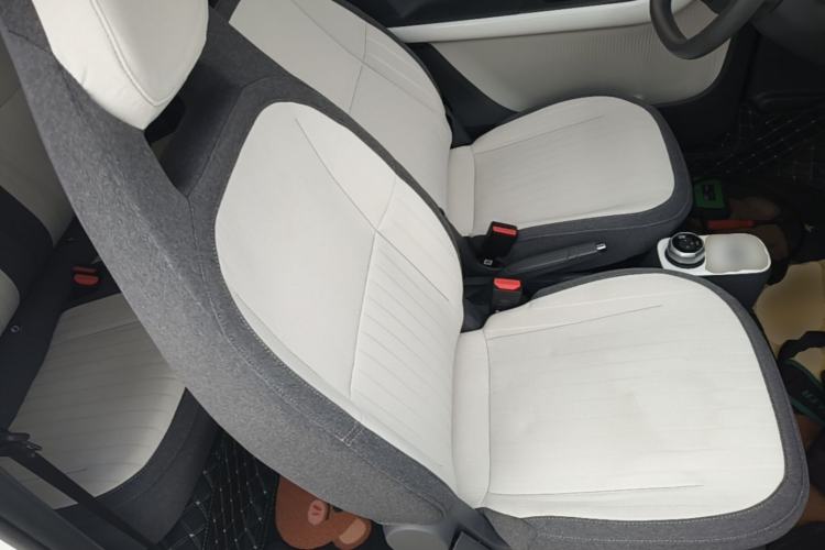 Used Geely Galaxy Panda 2025 210 km – Yuanqi Bear Right Front Seat