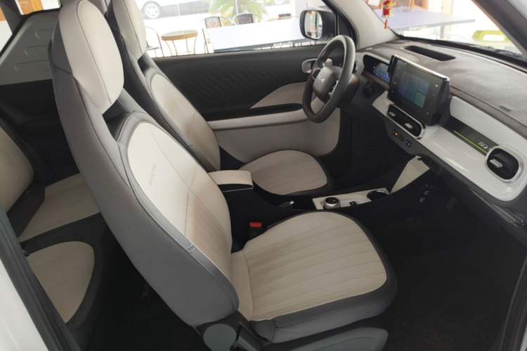 Used Geely Galaxy Panda 2025 210km Panda Rider Right Front Seat
