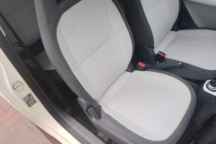 Used Geely Galaxy Panda 2025 210 km – Yuanqi Bear Right Front Seat