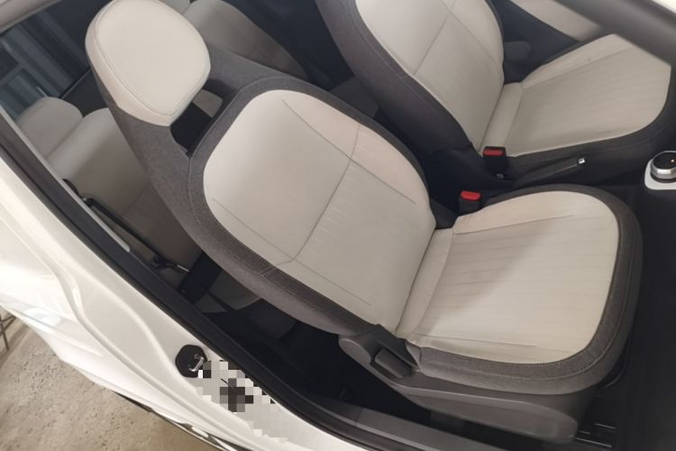 Used Geely Galaxy Panda 2025 210 km – Yuanqi Bear Right Front Seat
