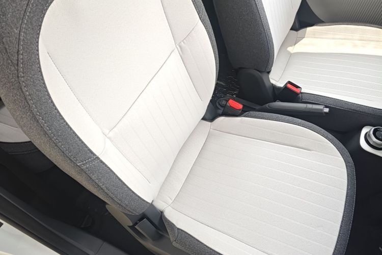 Used Geely Galaxy Panda 2025 210 km – Yuanqi Bear Right Front Seat