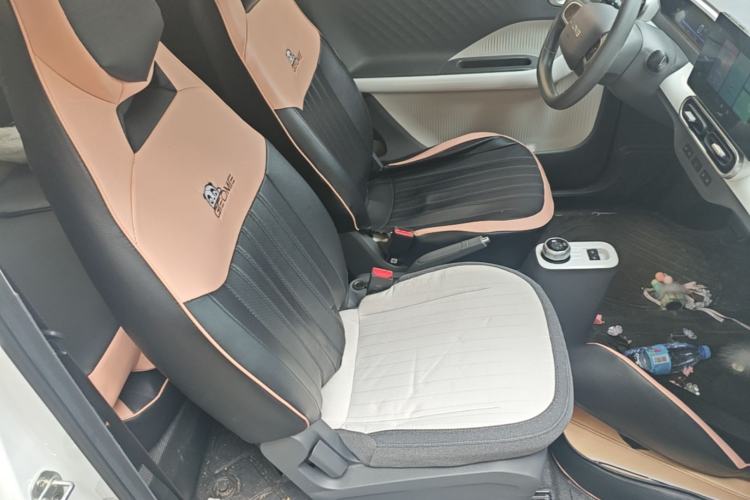 Used Geely Galaxy Panda 2025 210 km – Yuanqi Bear Right Front Seat