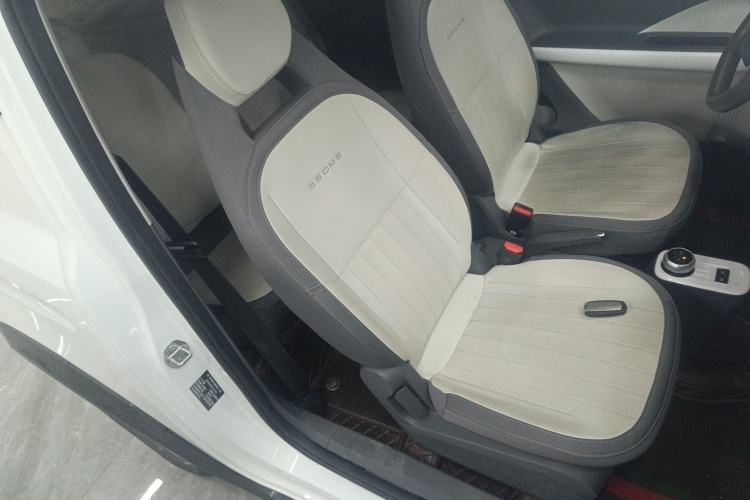 Used Geely Galaxy Panda 2025 210km Panda Rider Right Front Seat