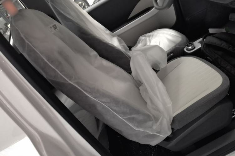 Used Geely Galaxy Panda 2025 210 km – Yuanqi Bear Right Front Seat