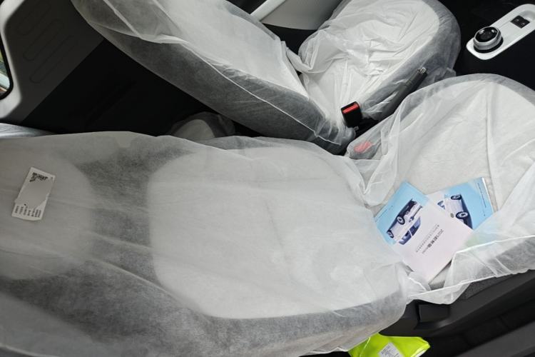 Used Geely Galaxy Panda 2025 210 km – Yuanqi Bear Right Front Seat