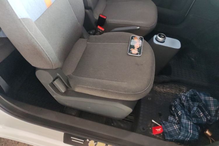 Used Geely Galaxy Panda 2025 210 km – Yuanqi Bear Right Front Seat