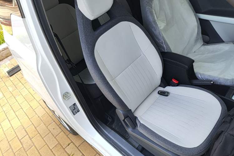Used Geely Galaxy Panda 2025 210 km – Yuanqi Bear Right Front Seat
