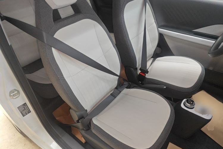 Used Geely Galaxy Panda 2025 210 km – Yuanqi Bear Right Front Seat